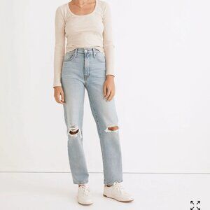 Madewell Curvy Perfect Vintage Straight Jean in Danby Wash Knee-Rip Edition 26